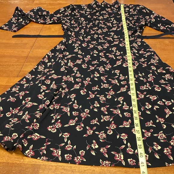 Modcloth Womens Size 6 Enjoy Every Moment Keyhole Black Floral Belted Midi Dress - Picture 13 of 16